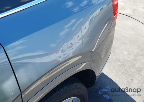 2016 Volvo Xc90 T5 Momentum z USA, uszkodzony, nr VIN YV4102XKXG1072106